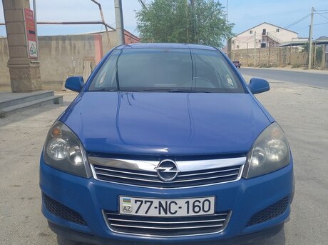 Opel Astra 2010