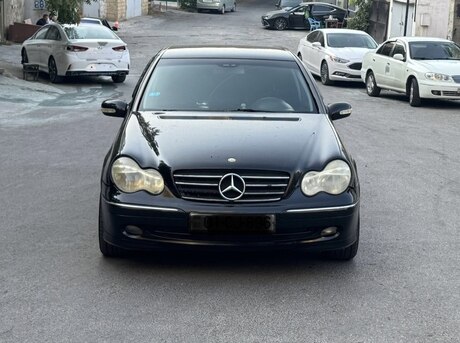 Mercedes C 240