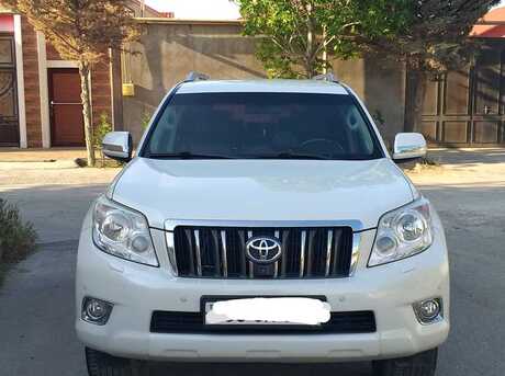 Toyota Land Cruiser Prado 2013
