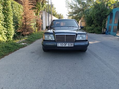 Mercedes E 220 1993