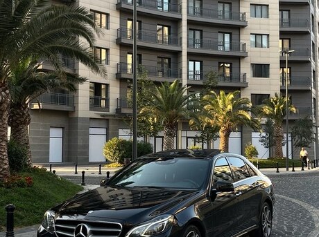 Mercedes E 250 4MATIC 2015