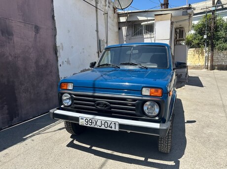LADA (VAZ) Niva 2015