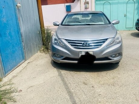 Hyundai Sonata 2010