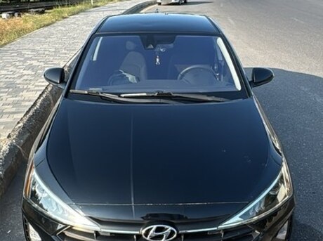 Hyundai Elantra 2019