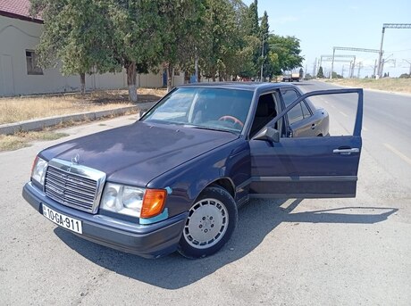 Mercedes E 230 1987