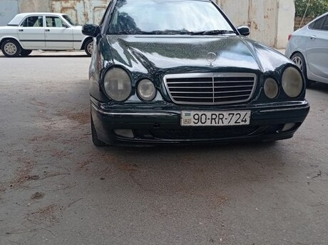 Mercedes E 270 2000