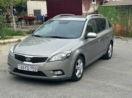 Kia  2011