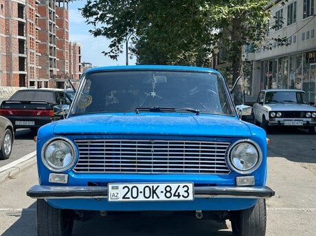LADA (VAZ) 21011
