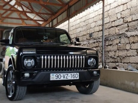LADA (VAZ) Niva 2013