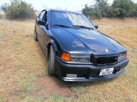 BMW 320 1993
