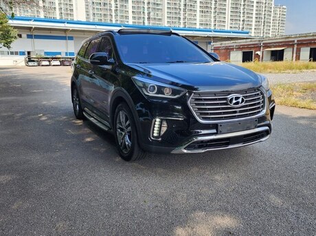 Hyundai Grand Santa Fe