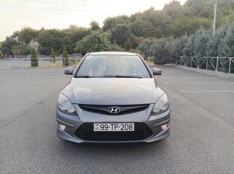 Hyundai i30 2011