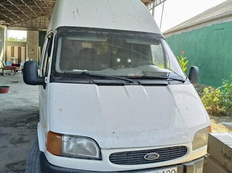 Ford Transit 2000