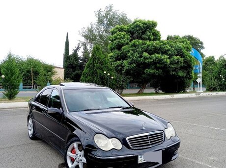 Mercedes C 230
