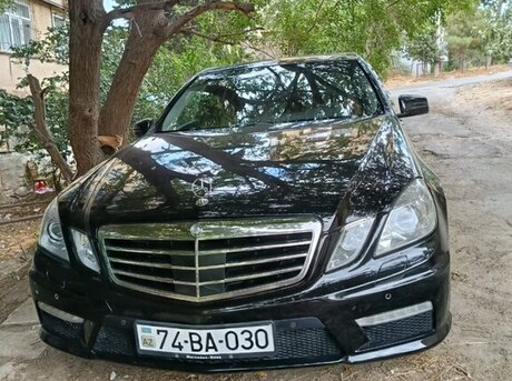 Mercedes E 300 2012