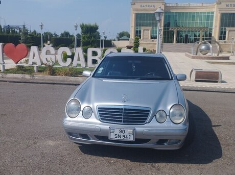 Mercedes E 320