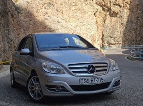Mercedes B 180 2010