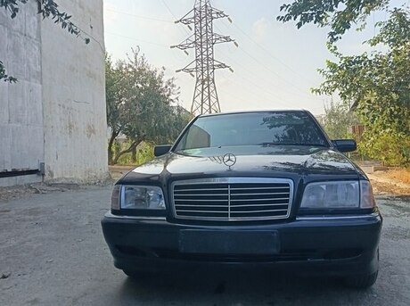 Mercedes C 240