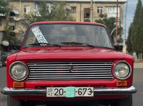 LADA (VAZ) 21011