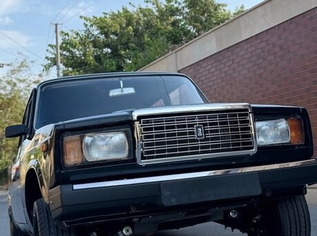LADA (VAZ) 2107