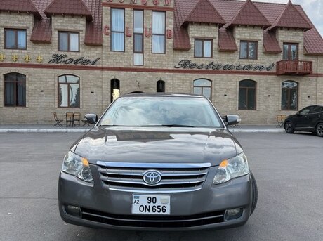 Toyota Avalon 2005