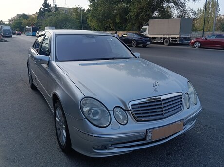 Mercedes E 270 2004