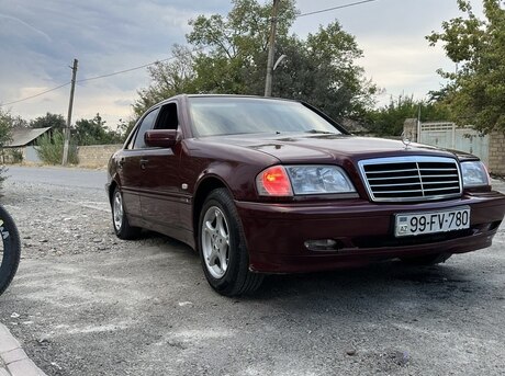 Mercedes C 180
