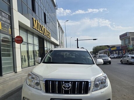 Toyota Land Cruiser Prado 2013