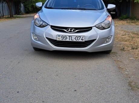 Hyundai Elantra 2013