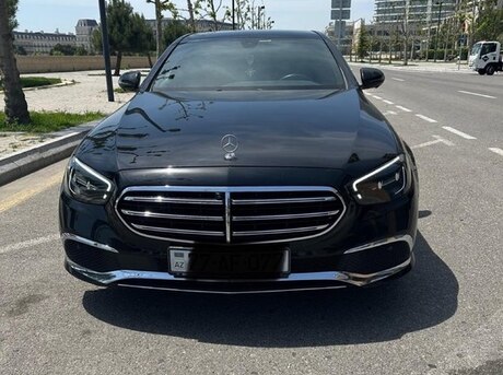 Mercedes E 200