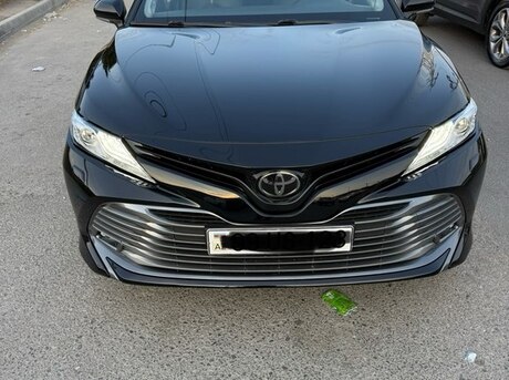 Toyota Camry 2019