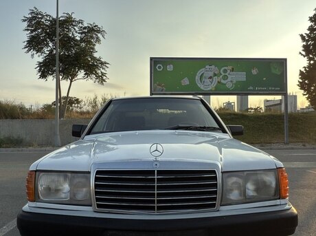 Mercedes 190