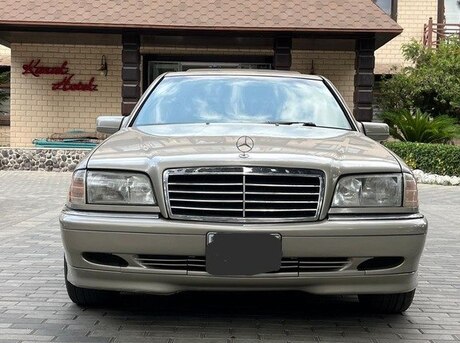 Mercedes C 230