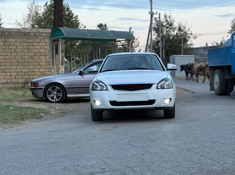 LADA (VAZ) Priora 2017