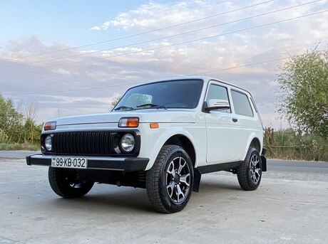 LADA (VAZ) Niva