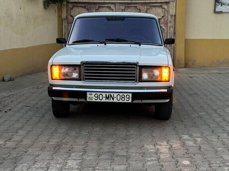 LADA (VAZ) 2107