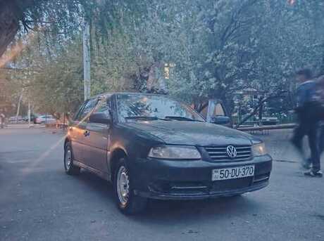 Volkswagen  2005