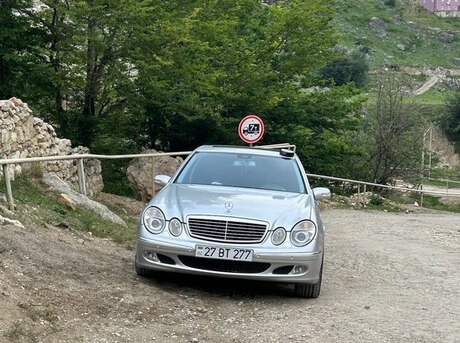 Mercedes E 320 2004