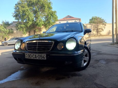 Mercedes E 240 2000