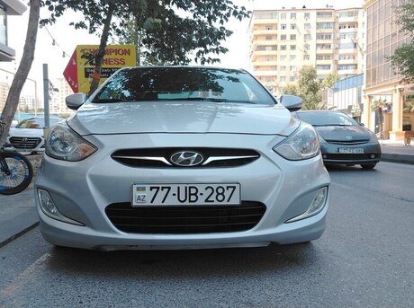 Hyundai Accent 2013