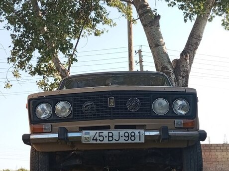 LADA (VAZ) 2106 1990