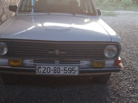 GAZ 24 1989