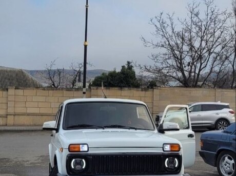 LADA (VAZ) Niva