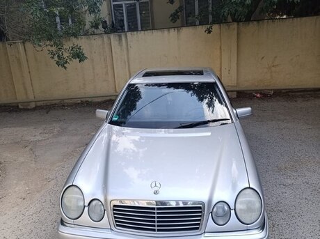 Mercedes E 240 1999