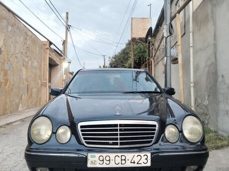 Mercedes E 240 2000