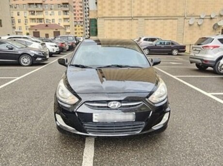 Hyundai Accent 2012