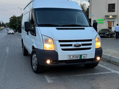 Ford Transit 2010