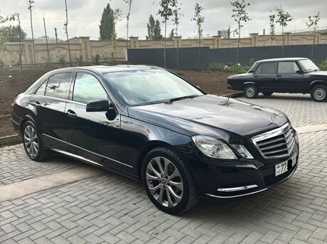 Mercedes E 220 2011