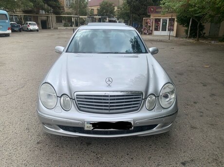 Mercedes E 270 2003