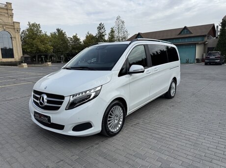 Mercedes V 220 2016